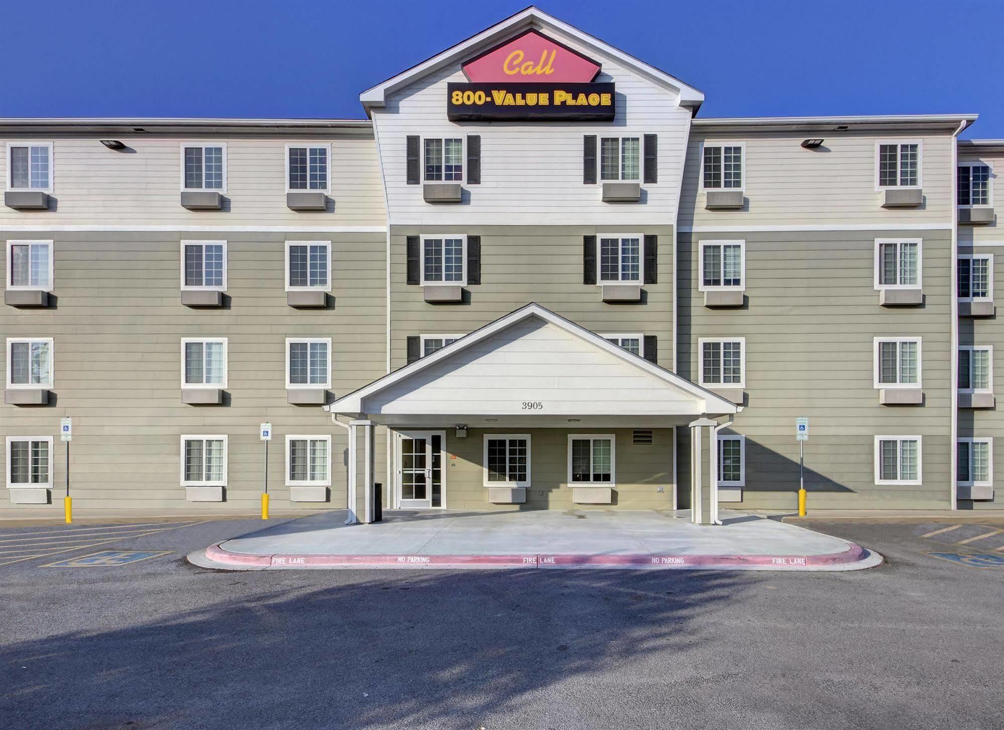 Woodspring Suites Харлинген Екстериор снимка